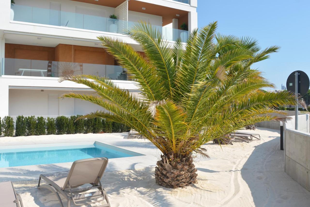 Sun Beach Residence Con Piscina - Piazza Brescia - Adria Holiday Jesolo - Family Apartments Ngoại thất bức ảnh