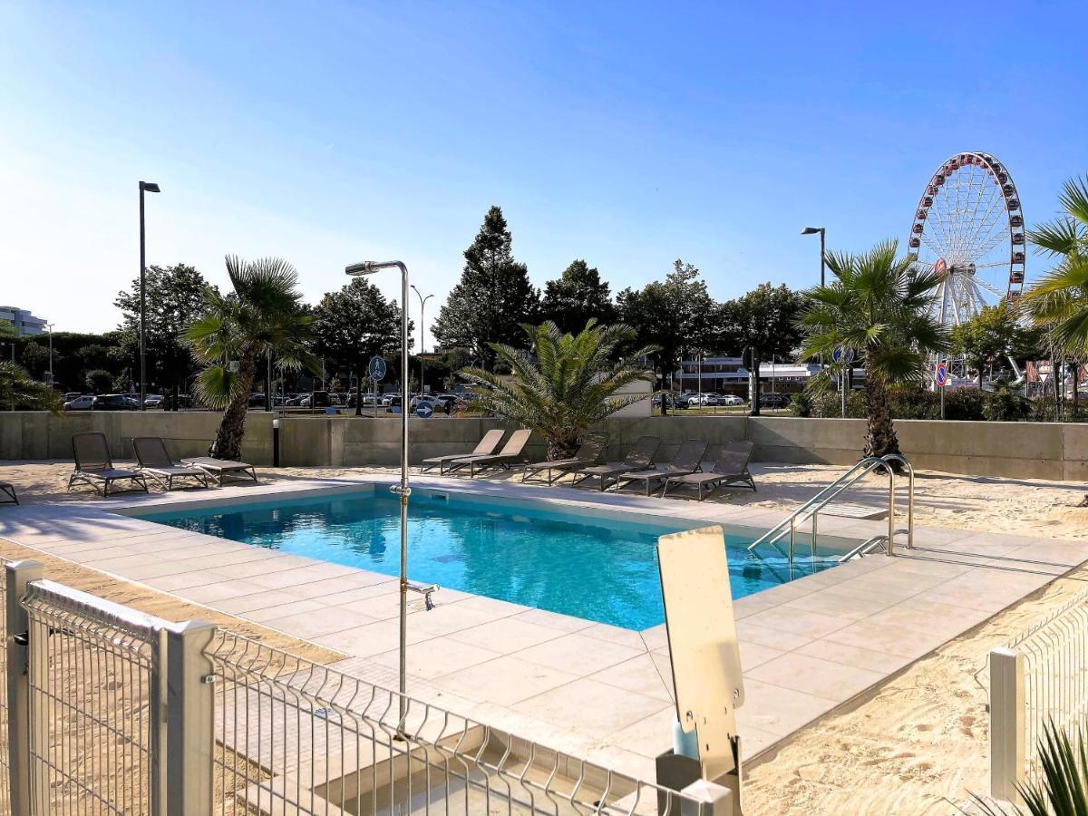 Sun Beach Residence Con Piscina - Piazza Brescia - Adria Holiday Jesolo - Family Apartments Ngoại thất bức ảnh