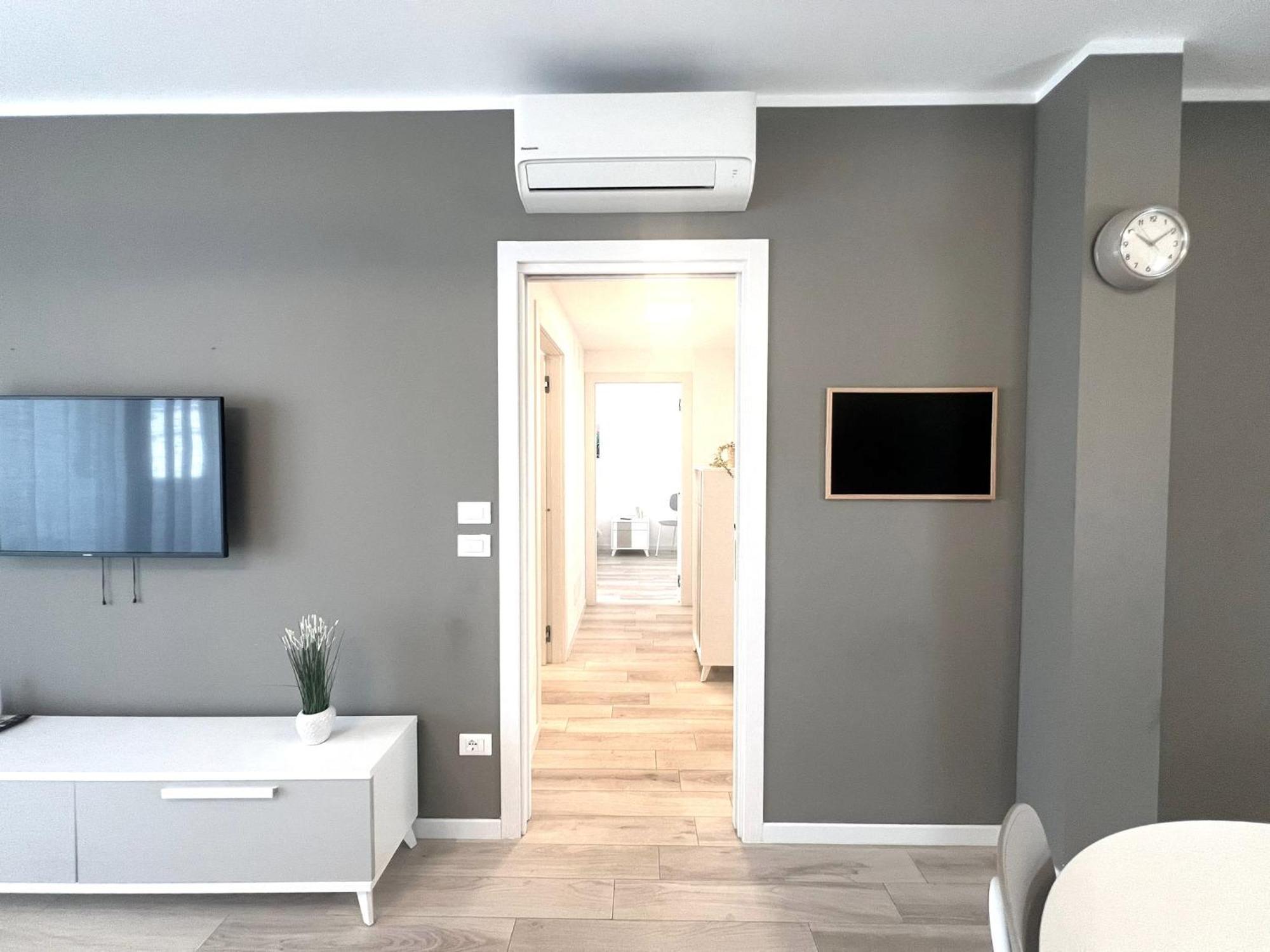 Sun Beach Residence Con Piscina - Piazza Brescia - Adria Holiday Jesolo - Family Apartments Ngoại thất bức ảnh