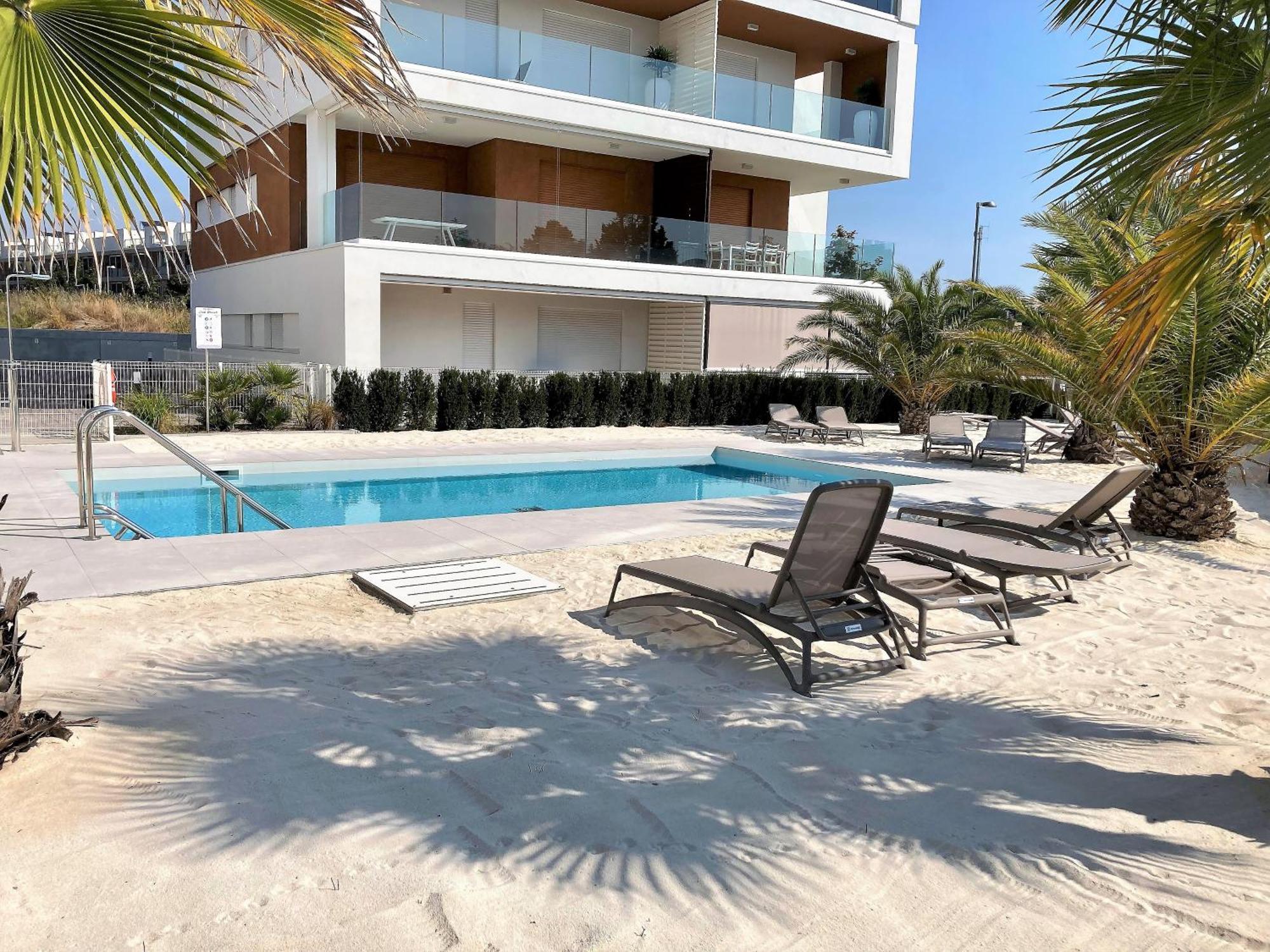 Sun Beach Residence Con Piscina - Piazza Brescia - Adria Holiday Jesolo - Family Apartments Ngoại thất bức ảnh