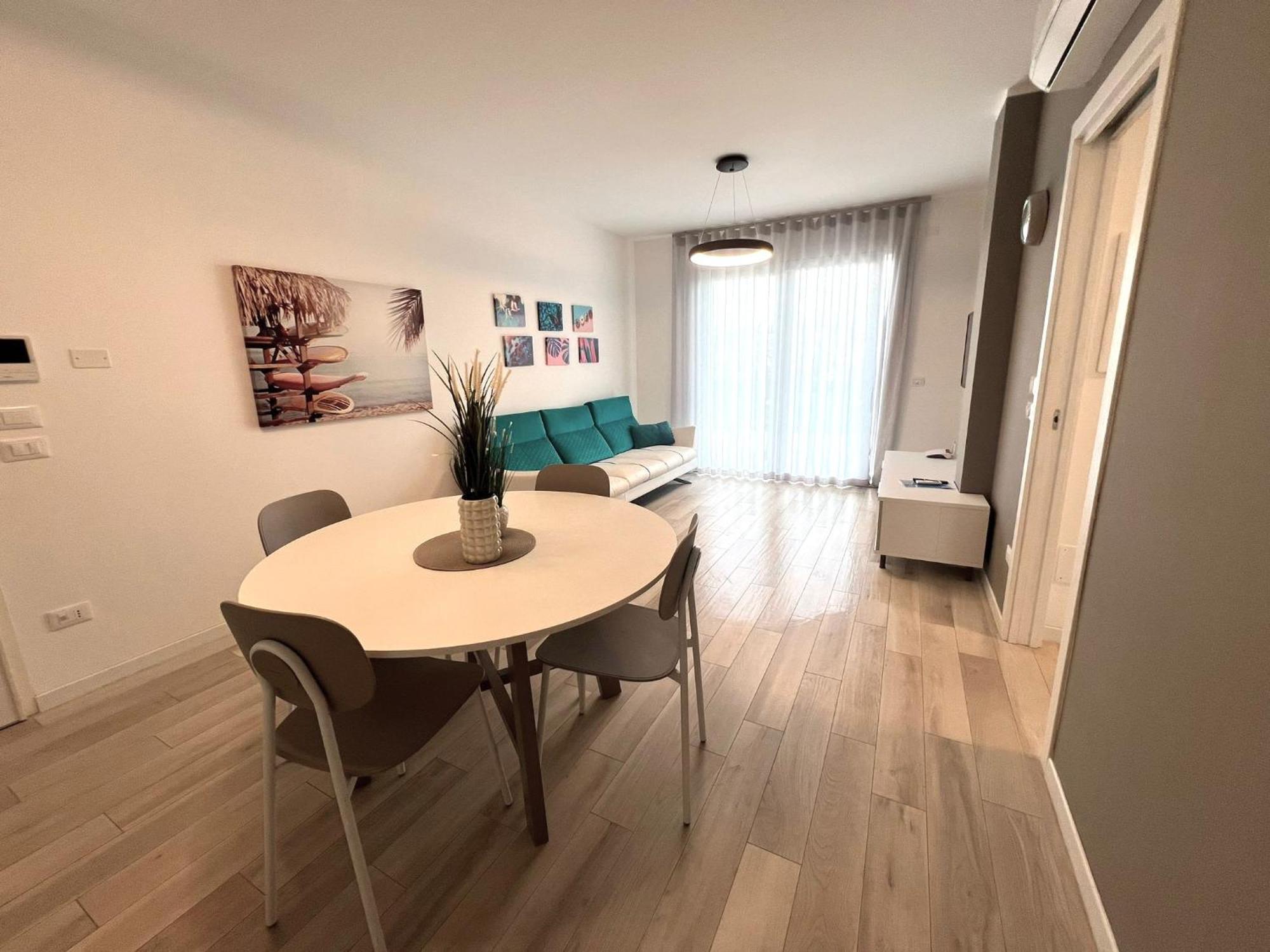 Sun Beach Residence Con Piscina - Piazza Brescia - Adria Holiday Jesolo - Family Apartments Ngoại thất bức ảnh
