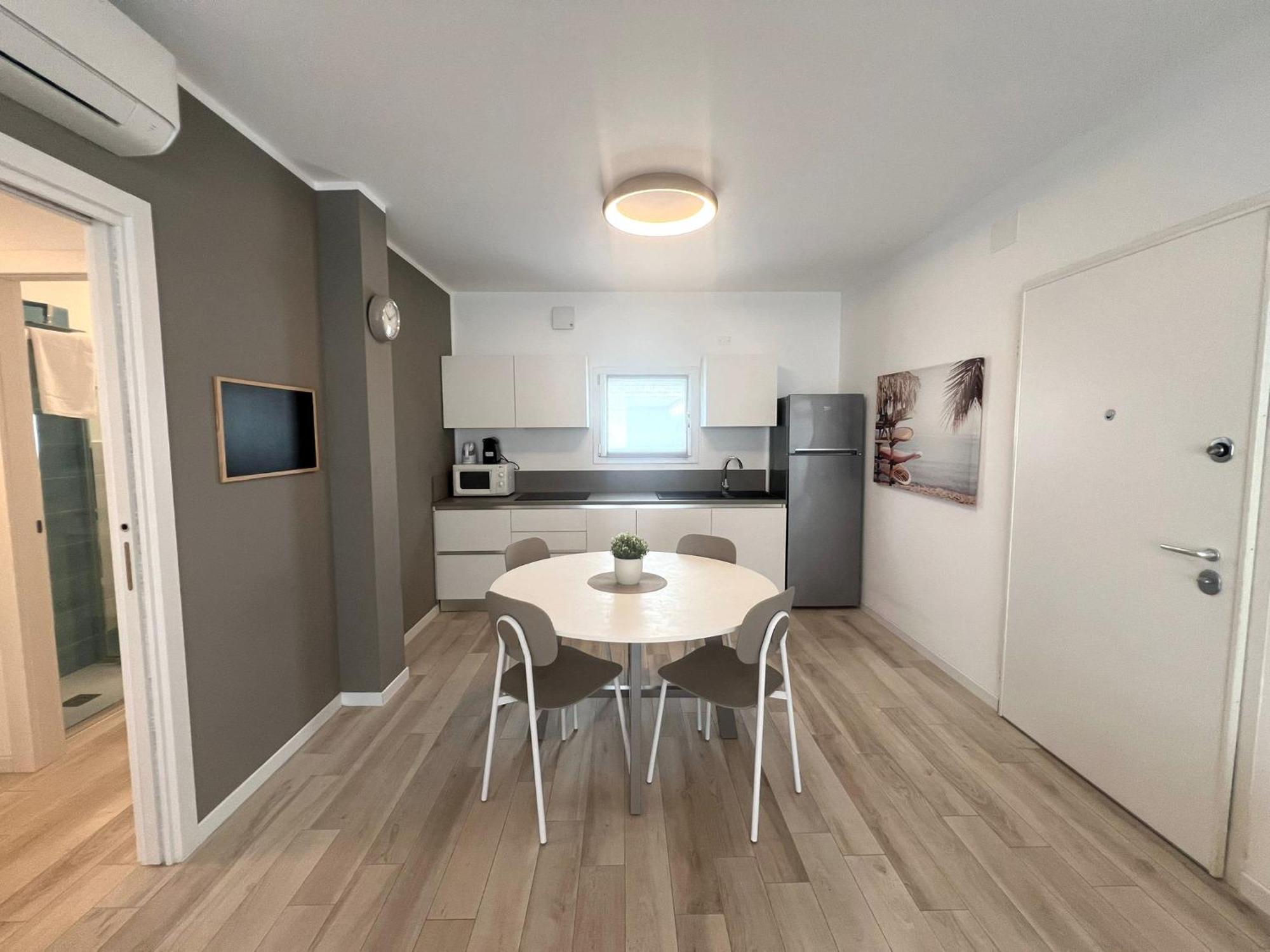 Sun Beach Residence Con Piscina - Piazza Brescia - Adria Holiday Jesolo - Family Apartments Ngoại thất bức ảnh