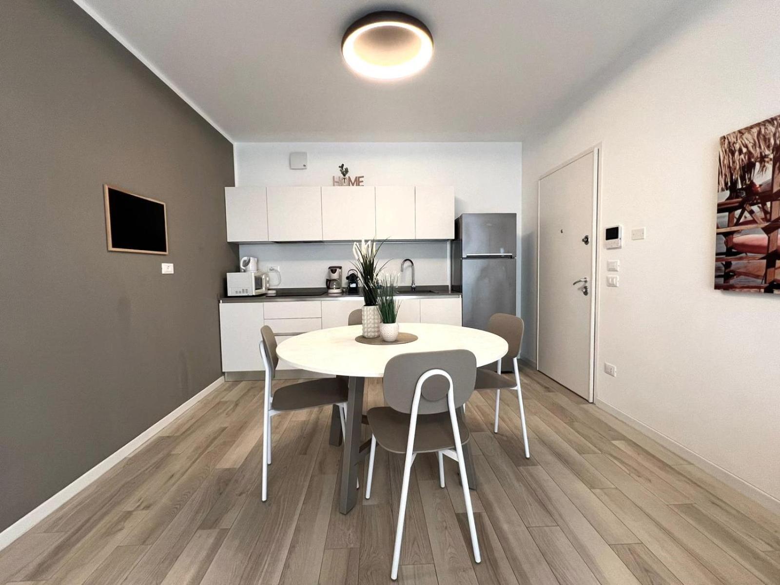 Sun Beach Residence Con Piscina - Piazza Brescia - Adria Holiday Jesolo - Family Apartments Phòng bức ảnh